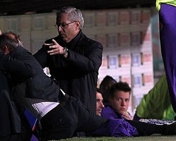 Teknik Direktör Futbolcusunu Dövdü