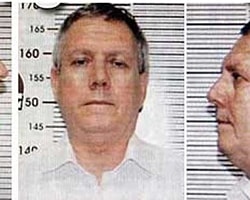 Aziz Yıldırım'ın O Fotoğrafına 6 Ay Hapis!