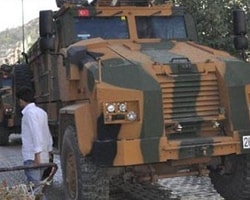 Sınıra Askeri Sevkiyat