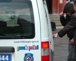 Sınıfta Arkadaşını Bıçakladı!