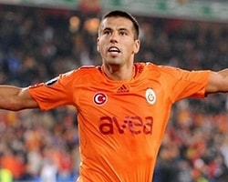 Milan Baros Gönderiliyor