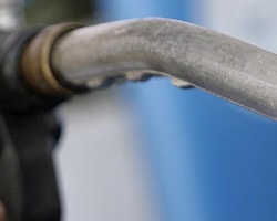 OECD Ülkelerinde Benzine Vergide Birinci Sıradayız