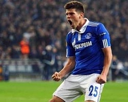 Schalke'den Huntelaar'a Servet