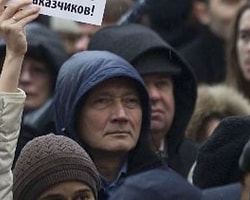 Rusya’da Muhalefet Kızıla Boyanıyor