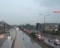 D-100 Karayolu Trafiğe Kapandı