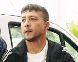 Soymaya Girdiği Evde Kadının Yatağına Girdi