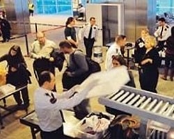 Uçaklara binerken ayakkabı çıkarmaya son