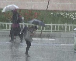 31 Mayıs'ta Taksim Meydanı'nda Kar Heyecanı!