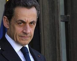 Sarkozy İşbaşı Yaptı!