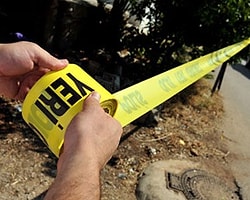 İzmir'de Sırt Çantasındaki Bombayla Yakalandı