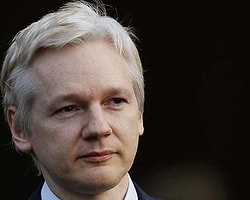 Assange Ekvador'dan Sığınma İstedi