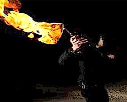 Hakkari'de okula molotoflu saldırı