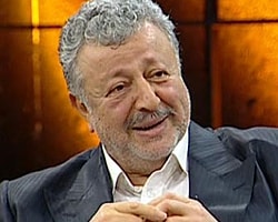 Metin Akpınar: Orhan Pamuk da Kimmiş?