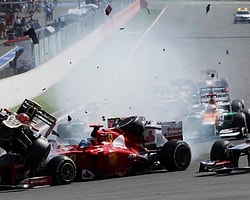 F1′de inanılmaz kaza!