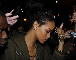 Rihanna Öyle Korktu ki Küfretmeye Başladı