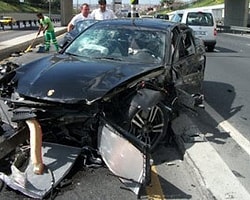 Bir İşadamı, Bir Vekil Oğlu, Bir Porche, Bir BMW Trafiği Birbirine Katttılar