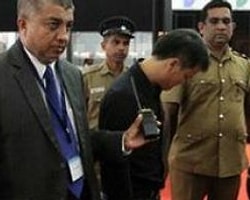 Sri Lanka'da Elmas Yutan Adam Tutuklandı
