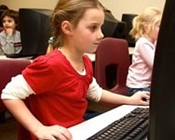 Estonya'da mini mini birlere bile programlama öğretilecek