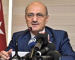 Bayraktar: "Kanı bozuk, sütü bozuk, satılmış..."