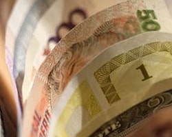 Dolar Son 5 Haftanın Dibinde!