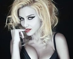 Zeynep Mansur`un Seksi Pozları Silinmeyecek!