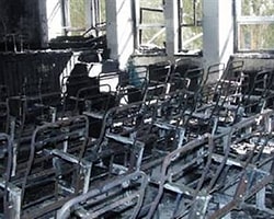 PKK'lılar Şemdinli'de Okul Yaktı