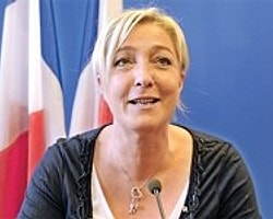 Le Pen Türban Yasağı İstedi