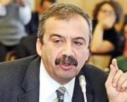 Sırrı Süreyya Önder: Barzani'ye Terbiyesizlik Yapıldı