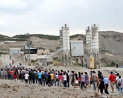 Tunceli'de Çevreciler Şantiye Bastı