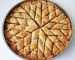 Baklava Evde Mi Pişer, Çarşıda Mı?
