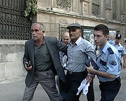 İran Başkonsolosluğu'na Molotof