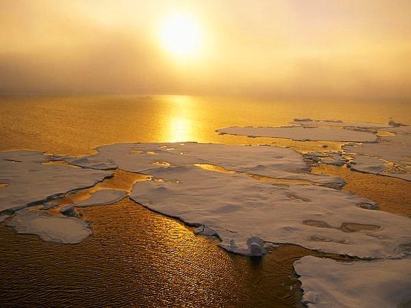M.Ö. 7000 - Buzulların Kuzey Amerika kıtasından tamamen çekilmesi, deniz seviyelerinin 2-4 metre yükselmesine sebep oldu.