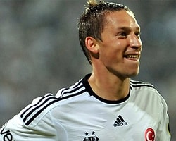 "Fernandes Futbolun Doktoru"