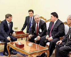 Davutoğlu Muhaliflerle Görüştü
