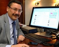 Melih Gökçek: 'Twitter'da 600 Takipçimle Mahkemeliğim'