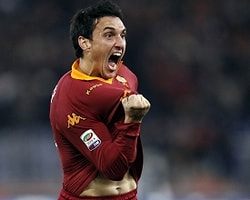 Roma Milan'ı Yarım Saatte Dağıttı!
