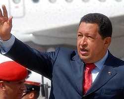 Chavez Yetkilerini Devretmeye Başladı