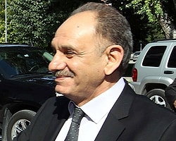 Korumaları Göstericilere Ateş Açtı