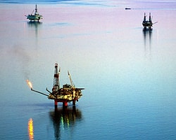 Shell Uslanmıyor: Sondaj Gemisi Alaska'da Karaya Oturdu