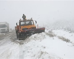 60 Kişi Mahsur Kaldı