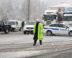 Bolu Dağı'nda Tırlara Zincir Şartı