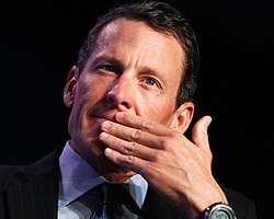 Armstrong Sessizliğini Bozuyor