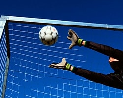 Kaleden kaleye İnanılmaz Gol