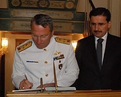 Donanma Komutanı Oramiral Nusret Güner İstifa Etti!