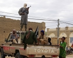 Mali'de Muhalefet Bölündü