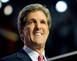 Kerry'nin Adaylığı Görüşülüyor