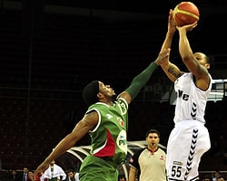 Beşiktaş:59 Pınar Karşıyaka:70