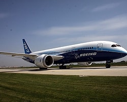 Boeing 787 Dreamliner Test Uçuşu Yaptı