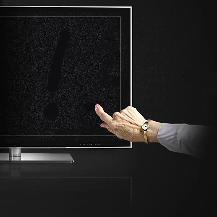 Televizyonunuzda bulunan statik elektriğin yüzde 1'i, 13.7 milyar yıl önce gerçekleşen büyük patlamadan kalan Kozmik Mikrodalga Arka Planı radyasyonundan kaynaklı.