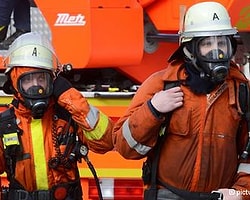 Köln'deki Yangının Nedeni Araştırılıyor